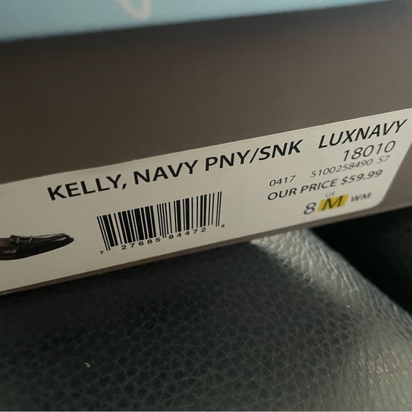 Brand new in the box Navy loafers. Never worn - Picture 2 of 3